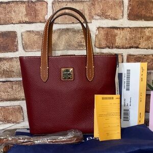 Dooney & Bourke nwt  Burgundy WAVERLY